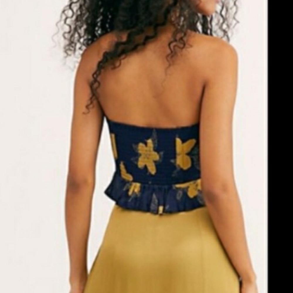 On the Town “set” TOP ONLY NWOT - Picture 3 of 8